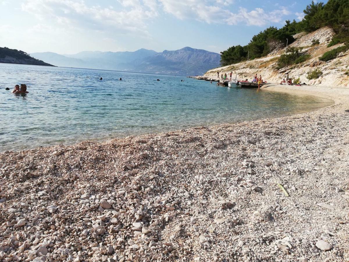 Vila Maslinica Pucisca Buitenkant foto